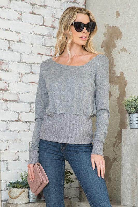 Grey Stylish Vacation Tops Women with a relaxed fit and soft fabric for casual outings