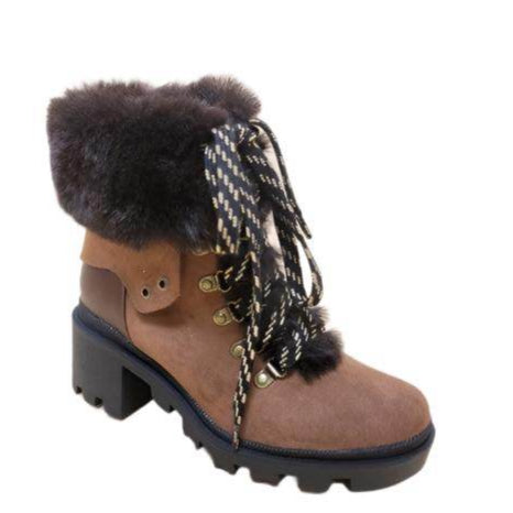 Stylish winter boots ladies with fur lining and lace-up front for comfort and warmth