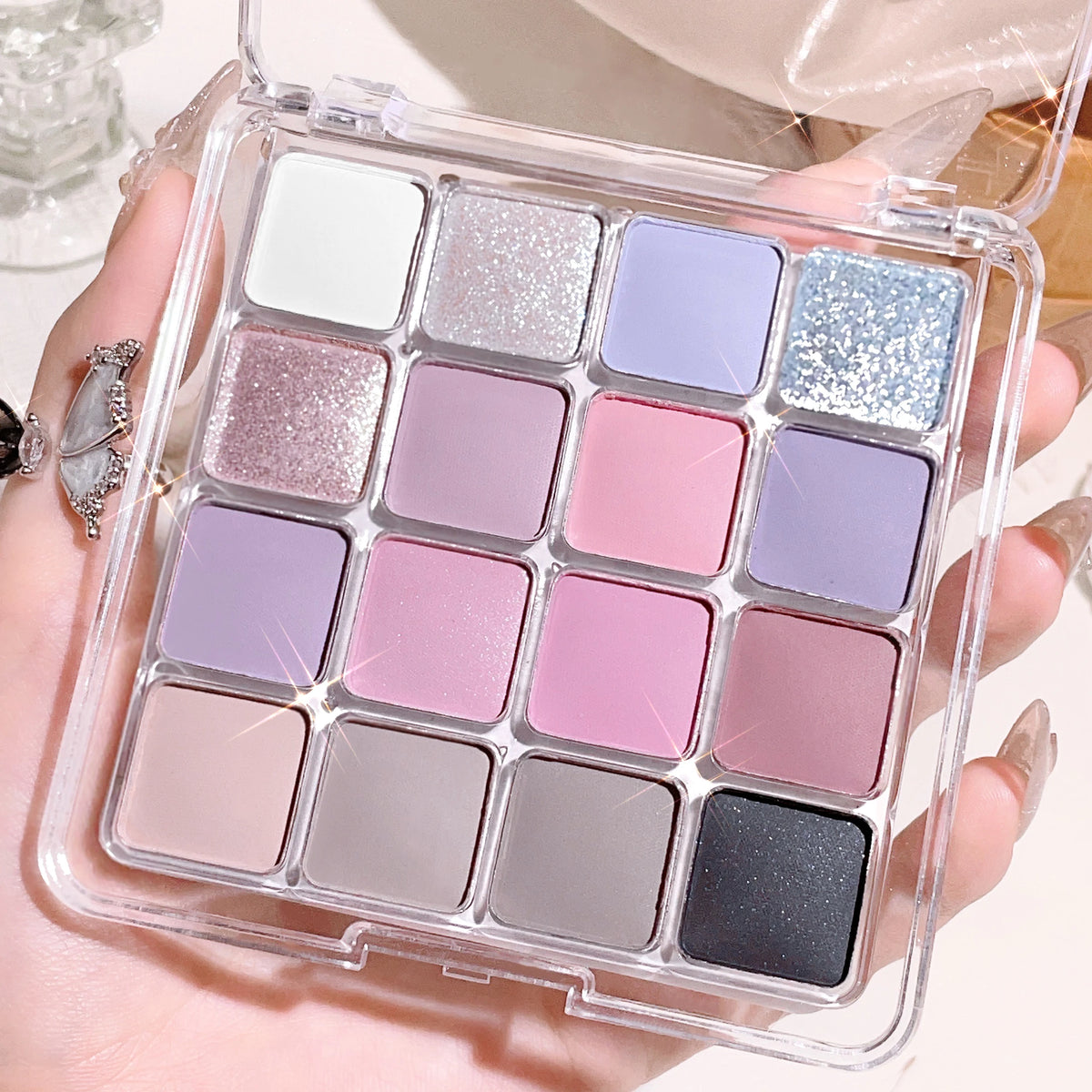 16-color sunset eyeshadow palette with pearl and matte earth-tone shades (photo 4 of 8)