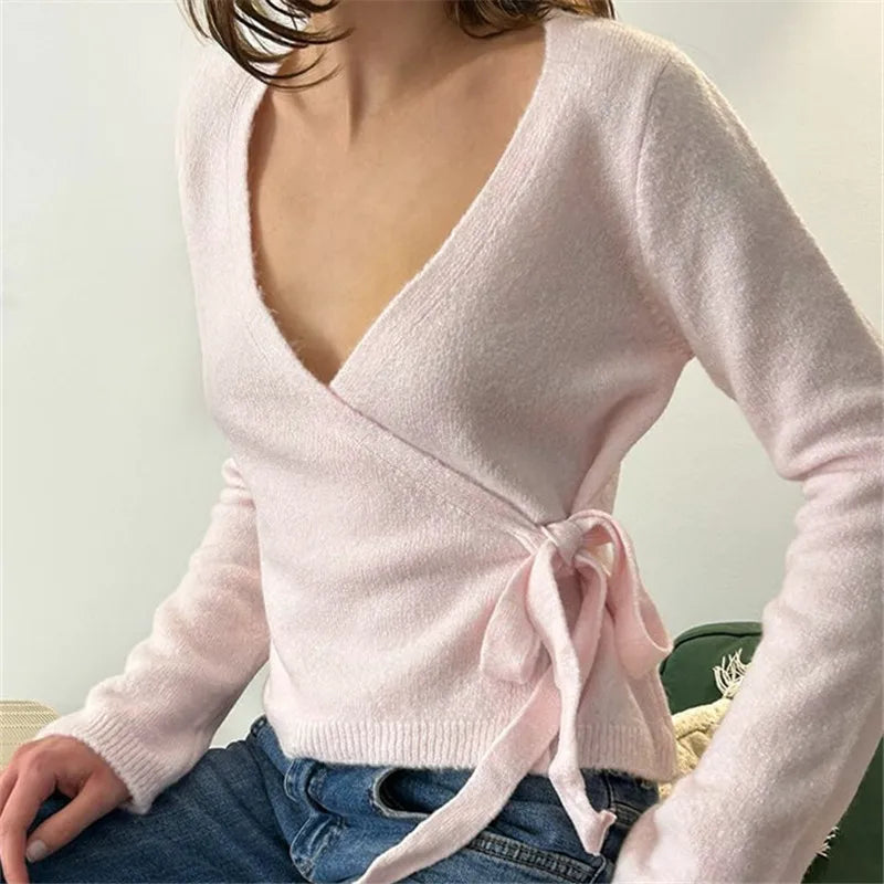 Women’s pink sweater crop top in soft material for casual wear