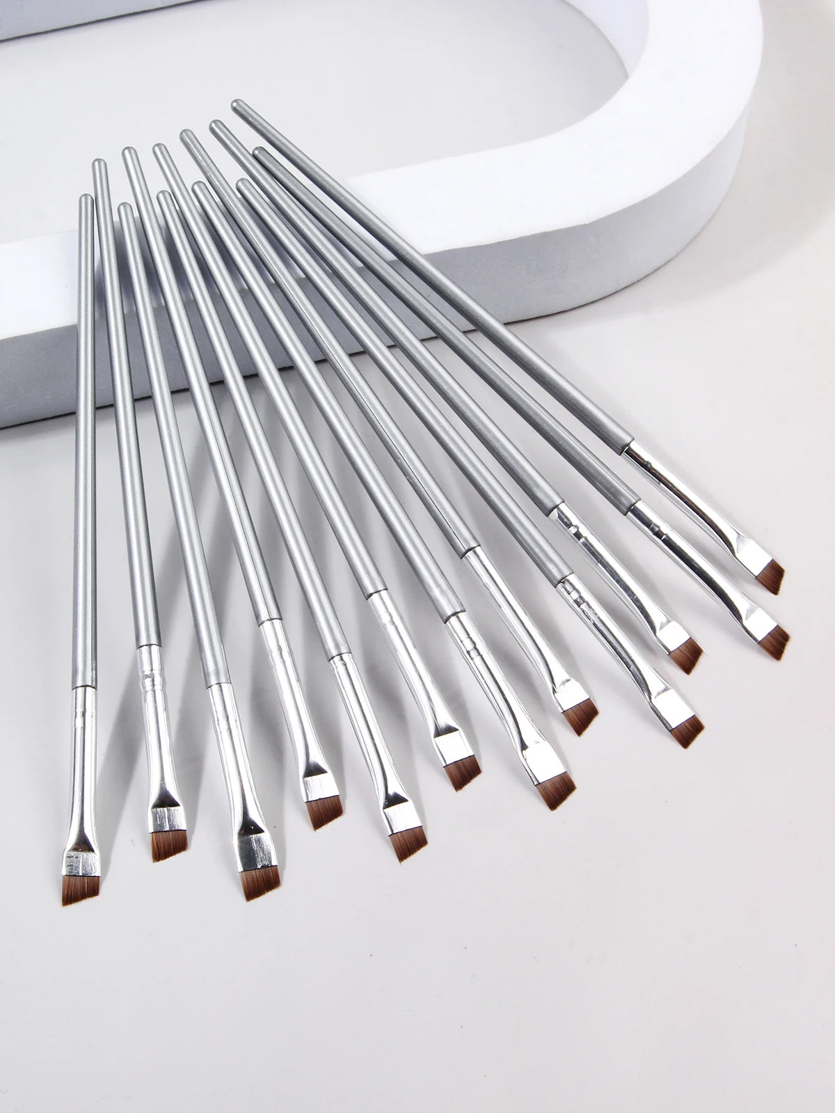 12-piece thin blade eyeliner and eyebrow brush set (photo 5 of 6)