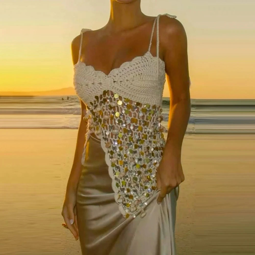 Women's crochet top cami in beige, perfect for beach evenings