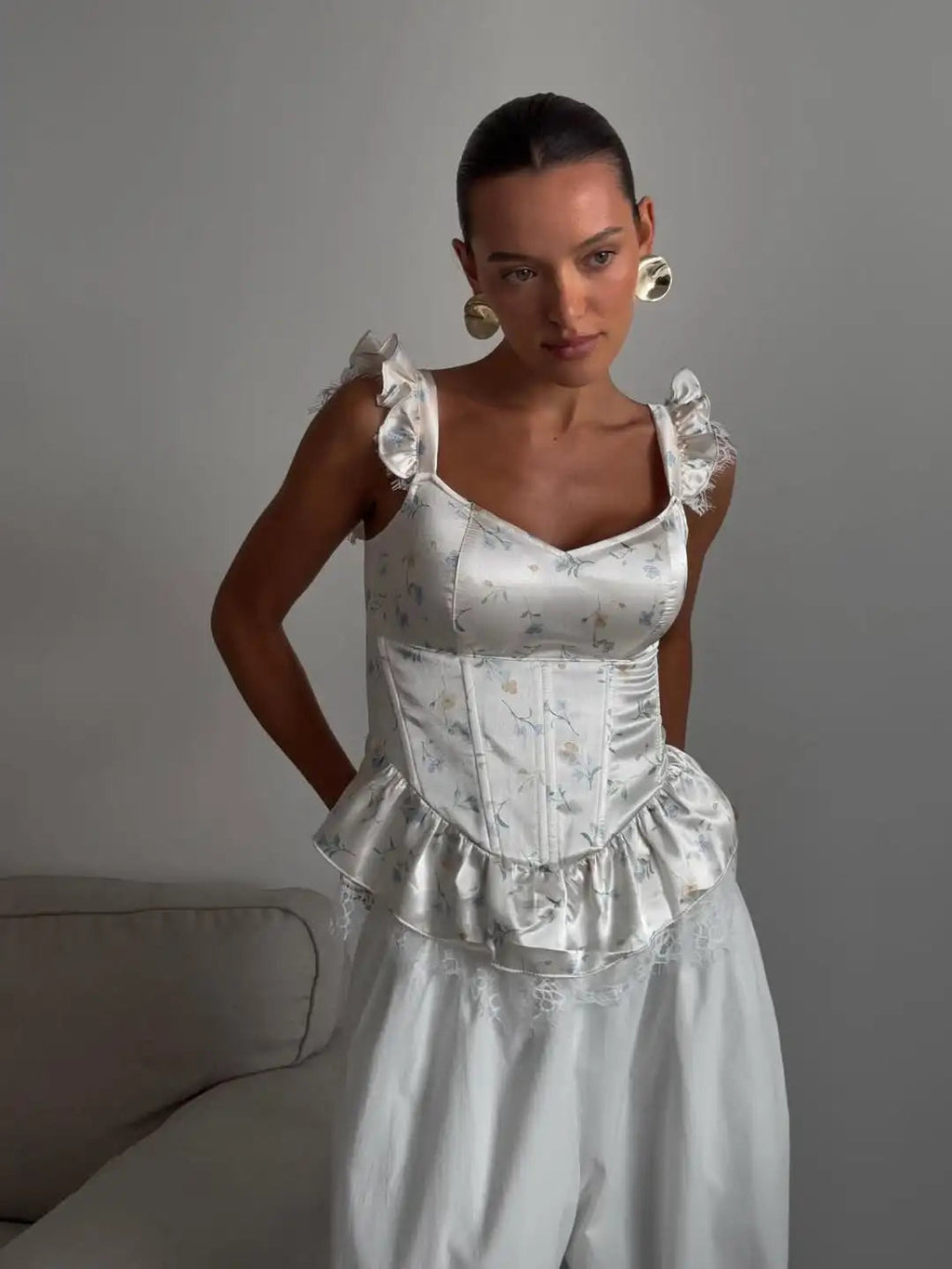 Women's floral top with corset, satin material for elegant occasions
