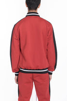 Men's 2 piece tracksuit for men in red with black details and sporty design