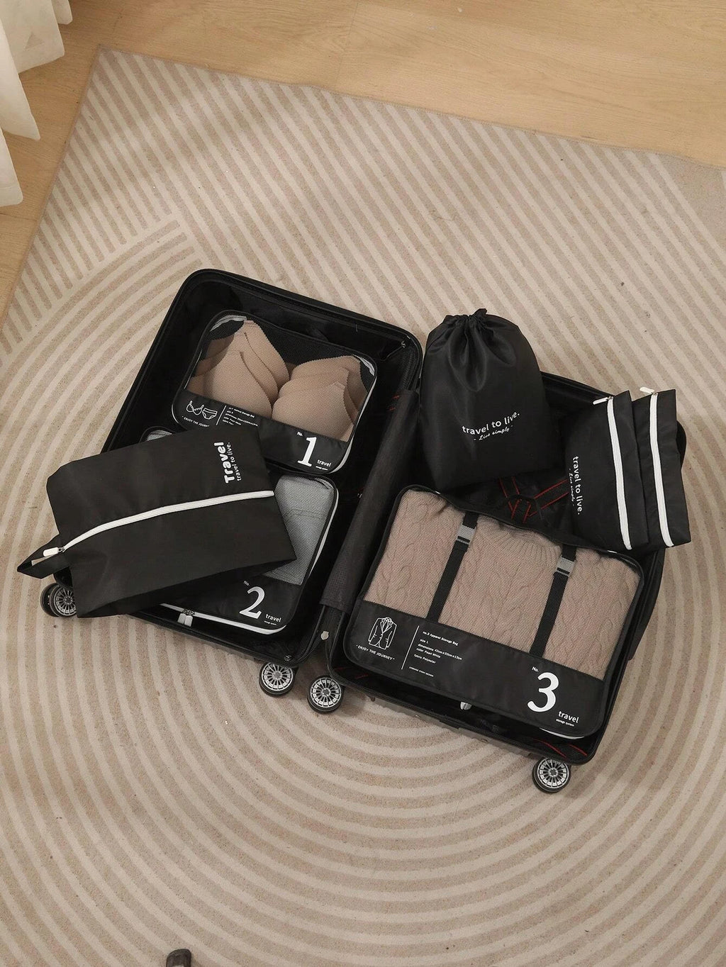 Travel luggage organizer set in black for efficient packing