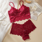 Red lace two-piece underwear set for travel with delicate floral design