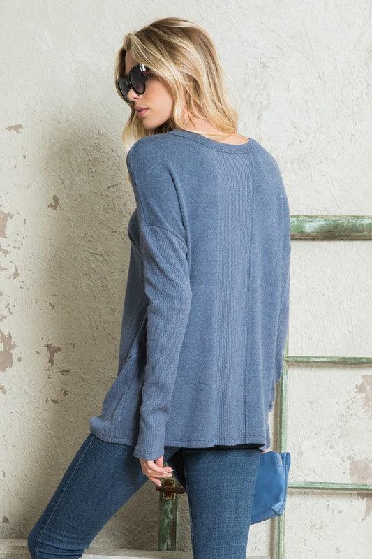 Women's Shirts Unbalanced Bottom Hem Long Sleeve Top