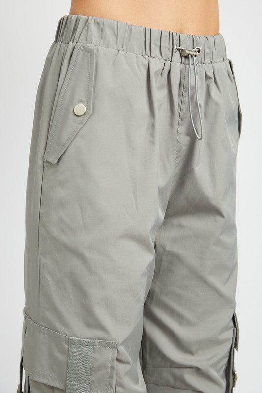 Emory Park women's vacation style cargo pants in gray with adjustable waistband and pockets