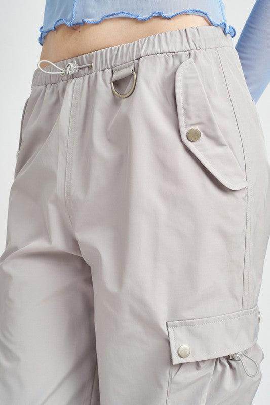 Emory Park Women's vacation style cargo pants in light grey with adjustable waistband and side pockets