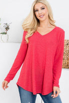 P & ROSE COLLECTION vacation style v-neck shirt in vibrant red with long sleeves and a relaxed fit