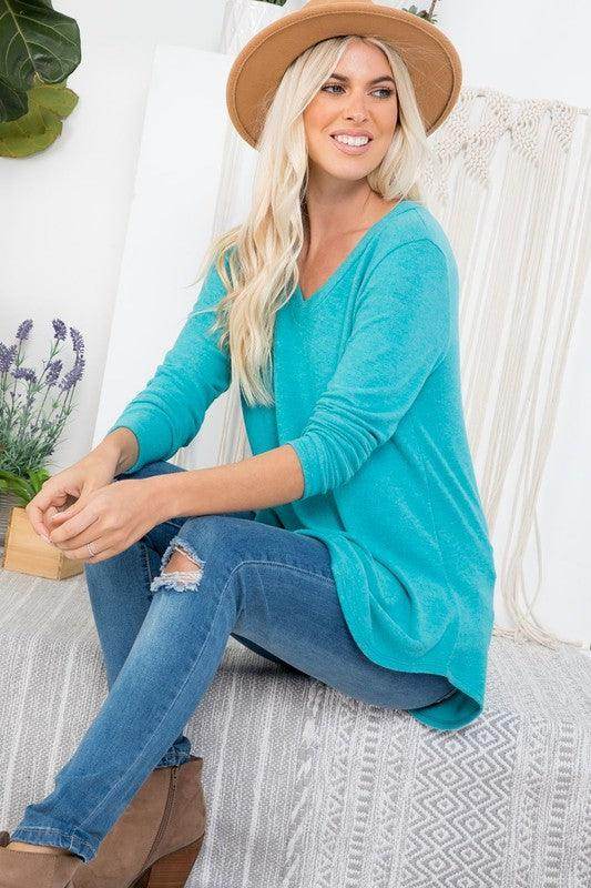 P & ROSE COLLECTION Vacation style v-neck shirt in turquoise, perfect for casual outings and vacations