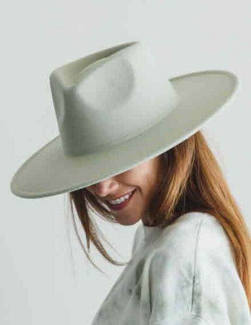 Stylish Women's Vegan Panama Hat in Light Beige for Trendy Summer Outfits