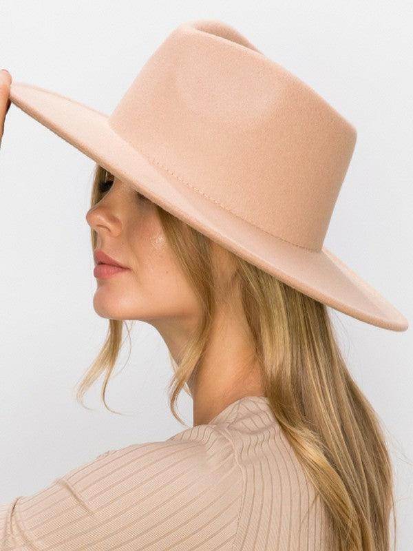 Queens INC Women's Vegan Panama Hat in Soft Beige for Stylish Sun Protection