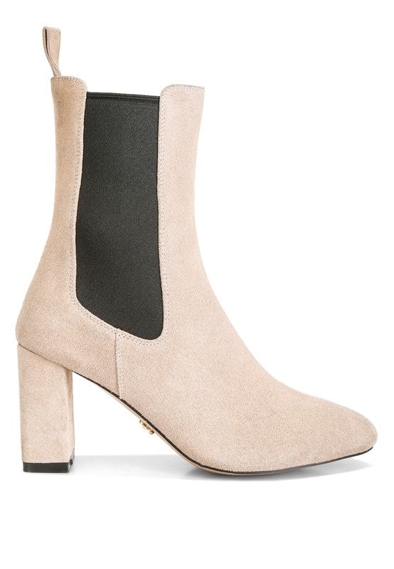 Rag Company Gaven suede boots in beige with a stylish block heel and elastic side panels