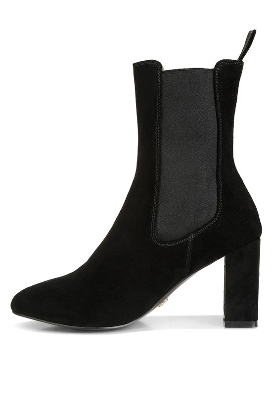Stylish Rag Company Gaven suede boots in black with a chic pointed toe and block heel