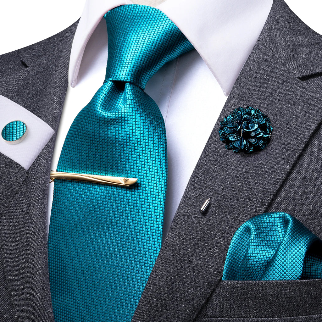 Men's turquoise tie silk, perfect for formal occasions and stylish ensembles