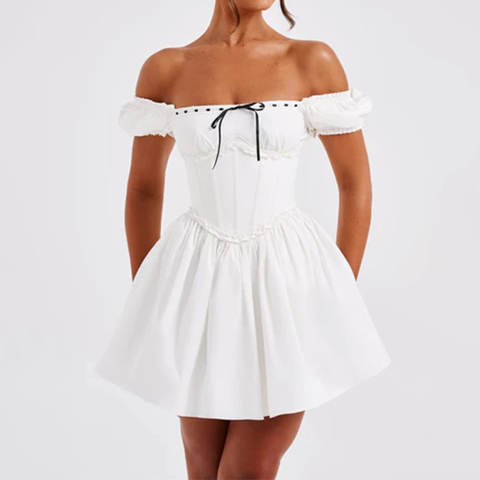 Women's vintage bridal dress in white, perfect for weddings