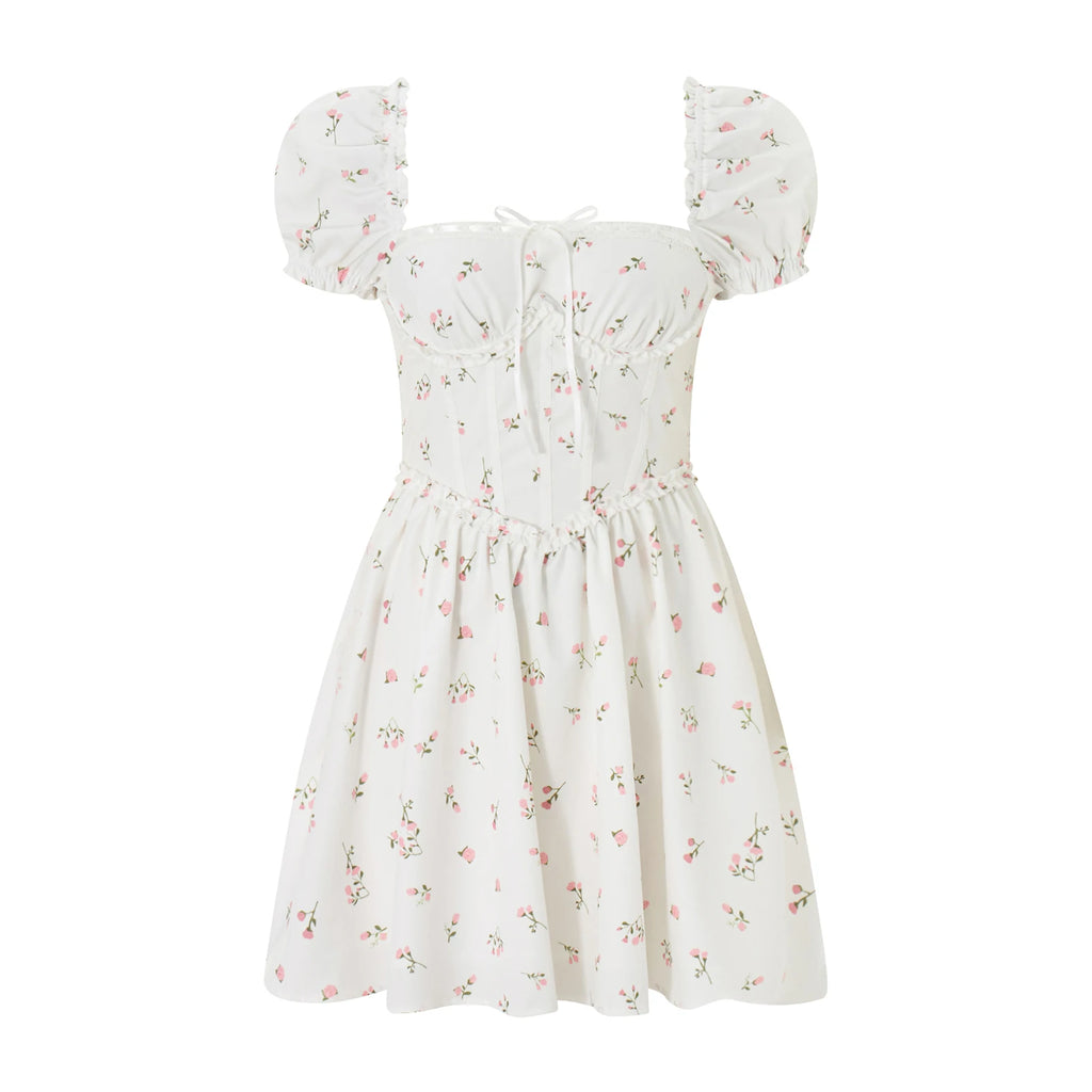 Women's vintage bridal dress in white floral fabric, perfect for weddings