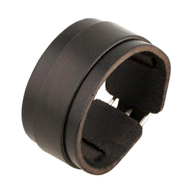 Vintage punk wristband for men made of leather with a sleek black design and comfortable fit