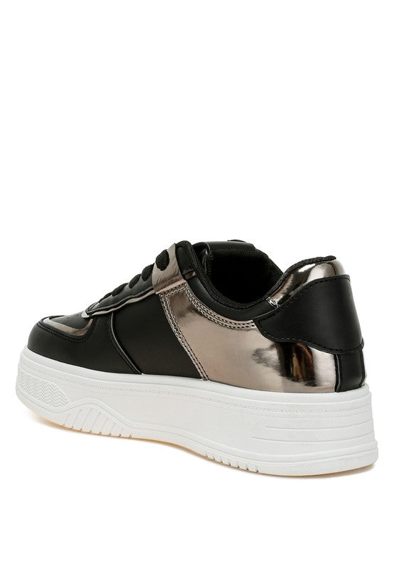 Women's black sneakers with metallic accents for walking shoes for sightseeing tours