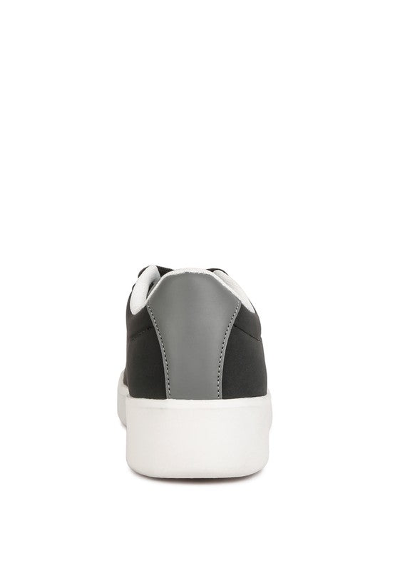 Rag Company women's black sneakers, ideal walking shoes for sightseeing tours