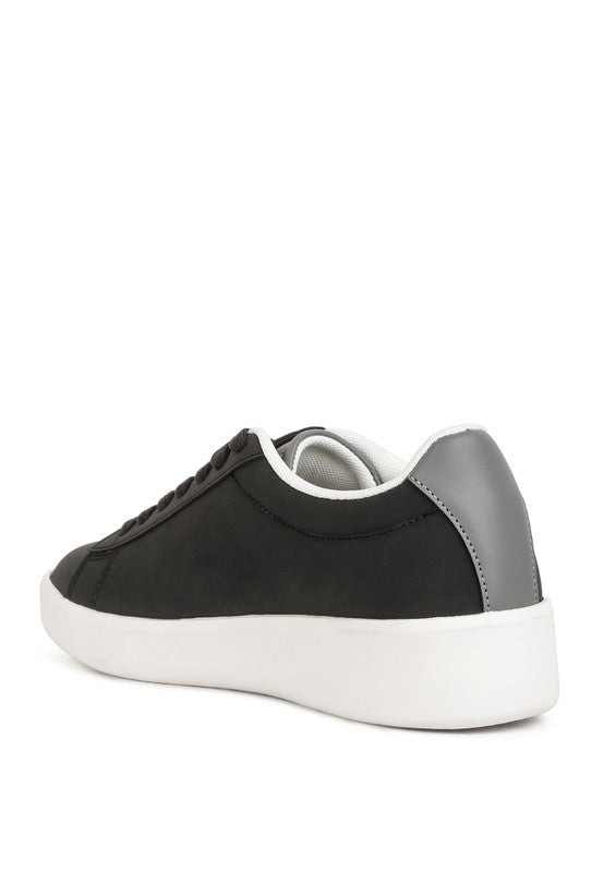 Women's black sneakers from Rag Company, perfect walking shoes for sightseeing tours