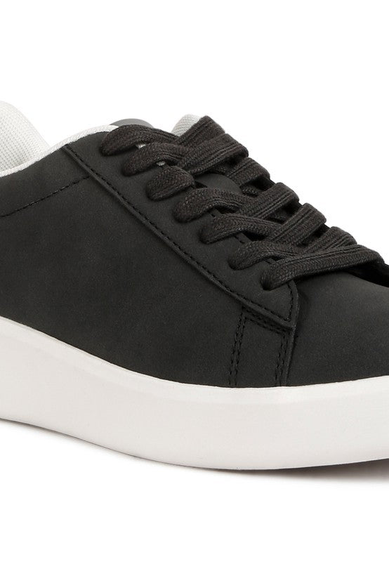 Rag Company black sneakers, casual style, great walking shoes for sightseeing tours