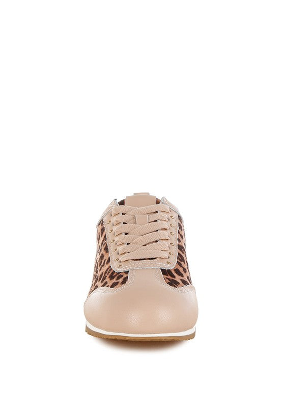 Women's leopard print sneakers, perfect walking shoes for sightseeing tours