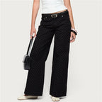 Women's black wide-leg jeans, stylish and comfortable for casual outings