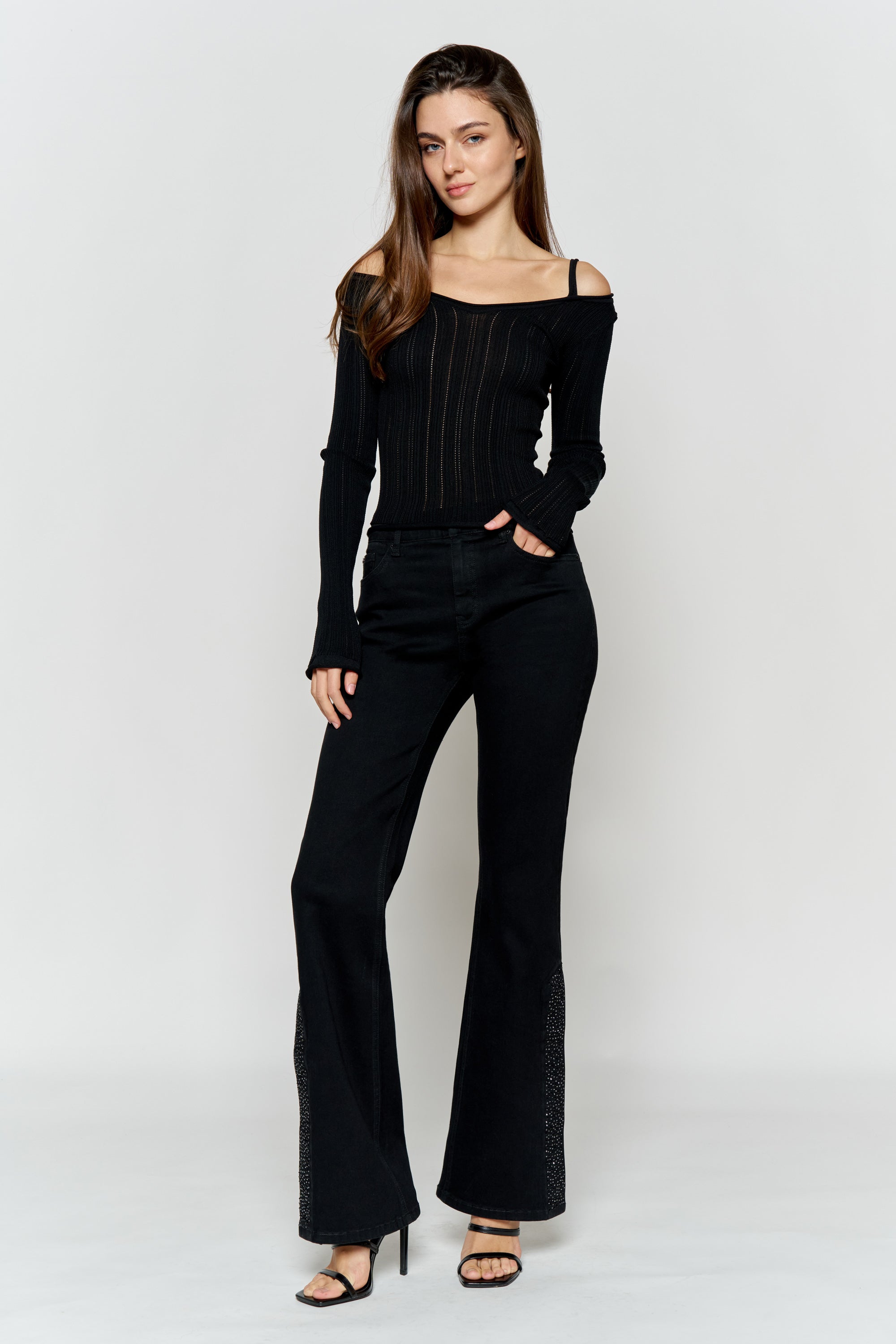 Women's black wide-leg jeans, stylish for casual or dressy occasions