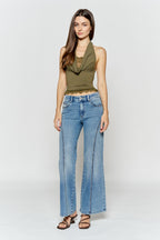 Women's wide-leg jeans in light blue denim, casual style