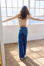 Women's wide-leg jeans in blue denim for casual wear