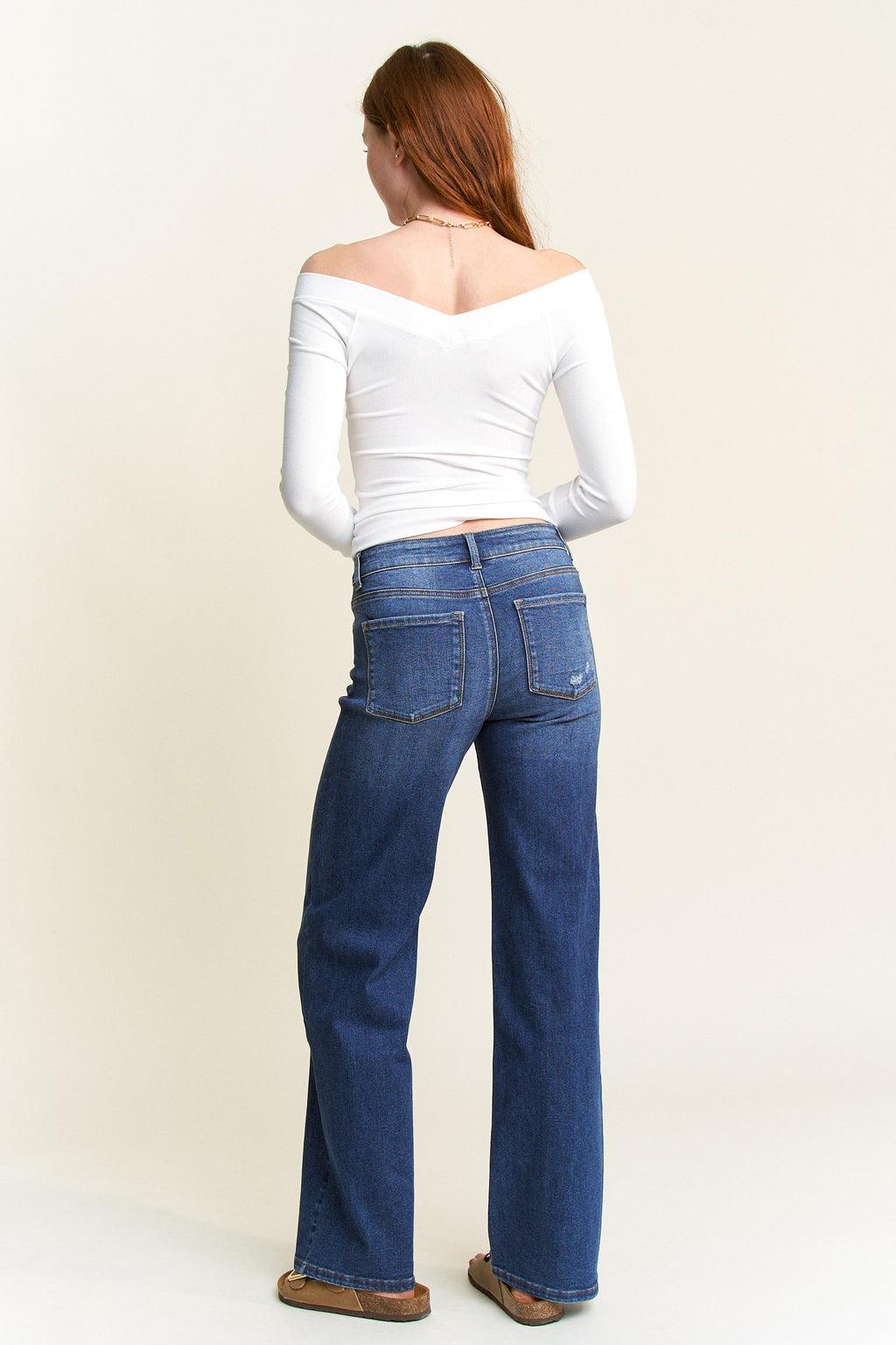 Women's blue wide-leg jeans, stylish and comfortable for casual wear