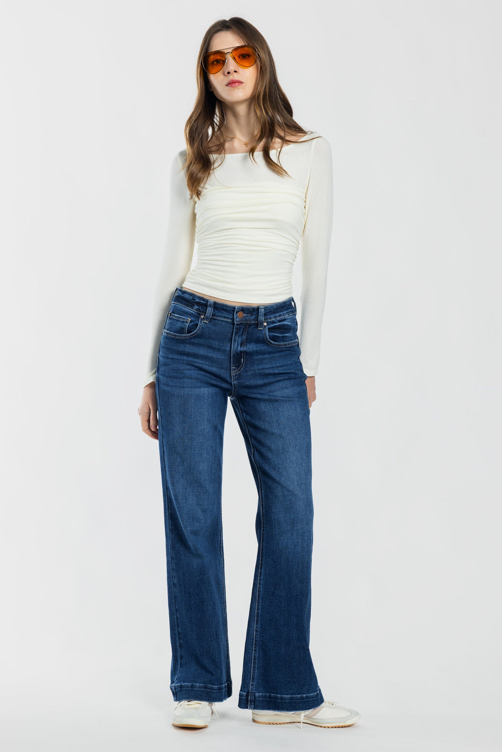 Women's blue wide-leg jeans, denim, perfect for casual wear