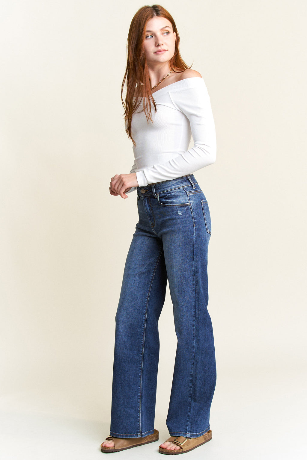 Women's blue wide-leg jeans, casual fit for everyday wear