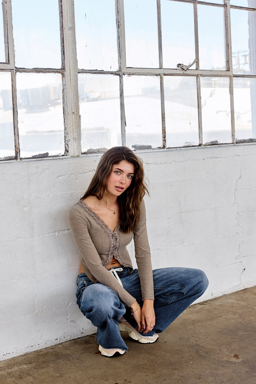 Women's wide-leg jeans in blue, stylish and comfortable for casual wear