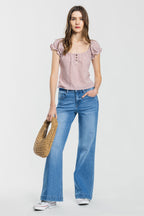 Women's light blue wide-leg jeans, perfect for casual outings