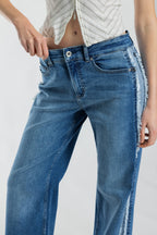 Women's blue wide-leg jeans, casual style for everyday wear