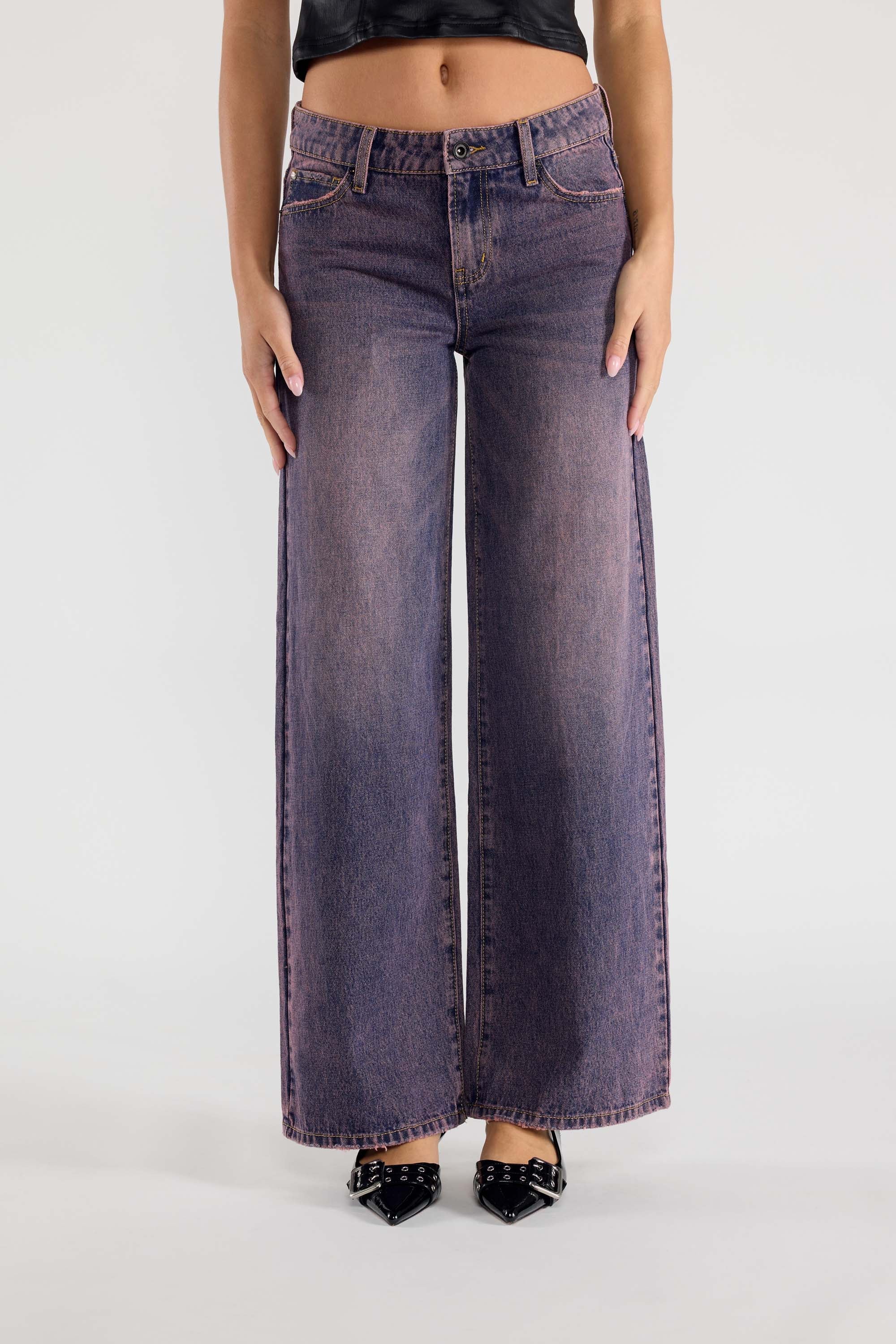 Women's wide-leg jeans in a faded blue denim, perfect for casual wear