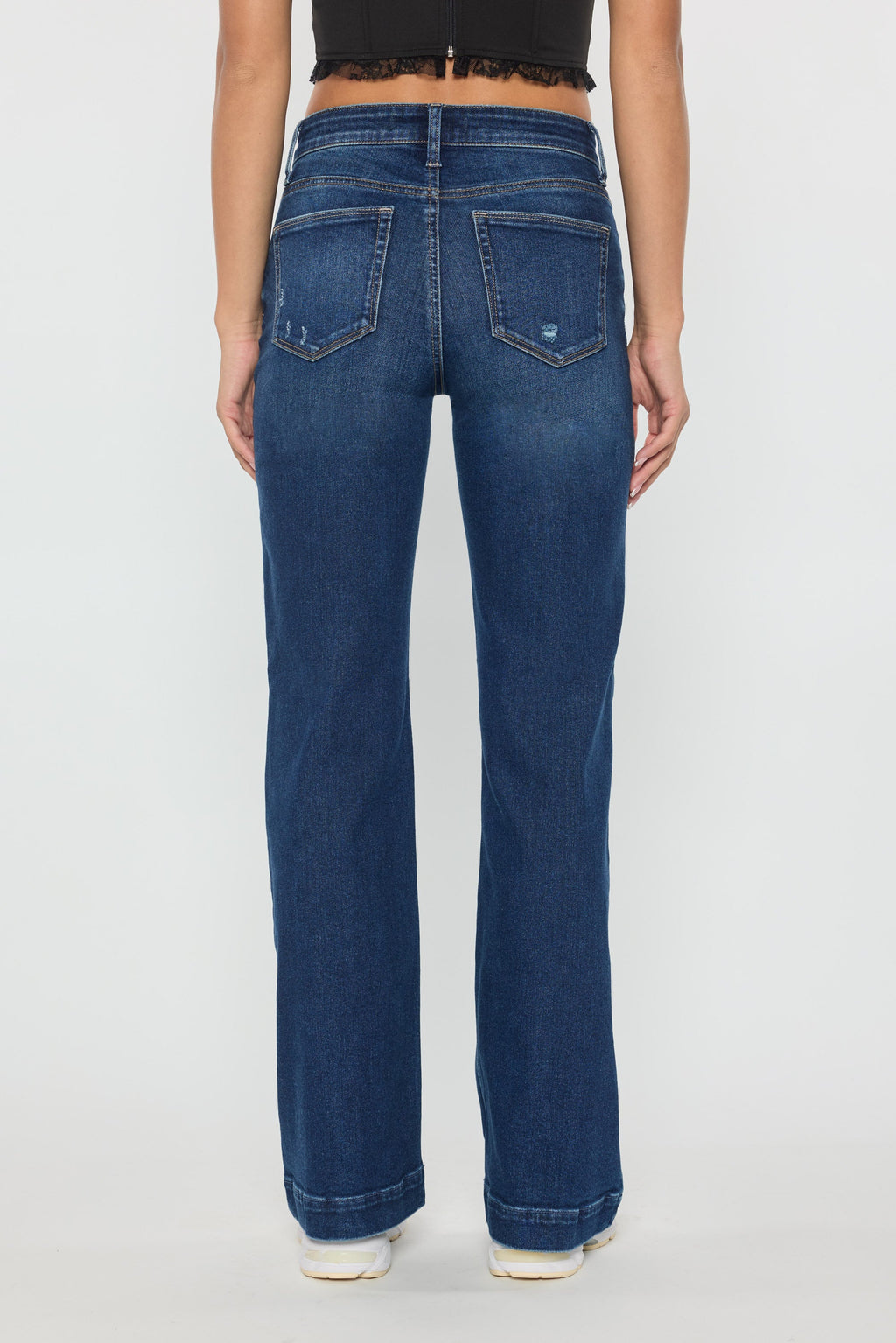 Women's blue wide-leg jeans, durable denim, perfect for casual wear