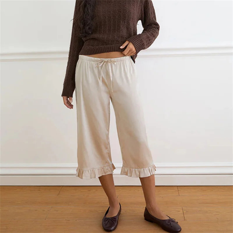 Women's cream wide leg pants in breathable fabric for casual wear