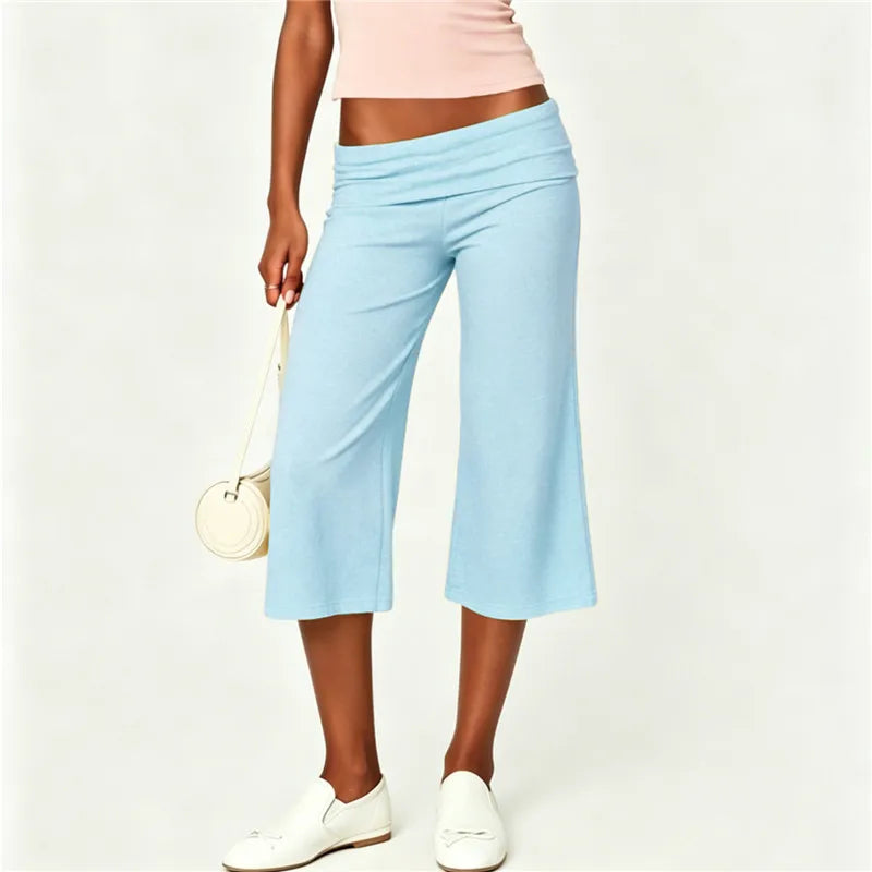 Light blue wide leg pants in women, comfortable for casual wear