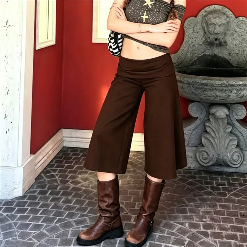 Brown wide leg pants in women, perfect for casual outings