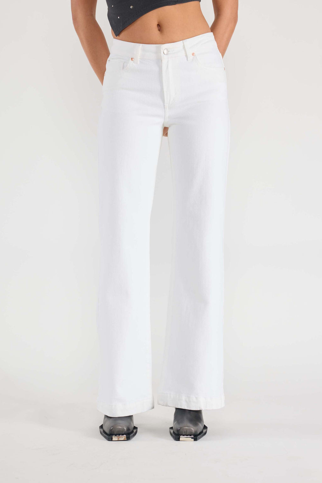 Women's white wide legging jeans for a stylish casual look