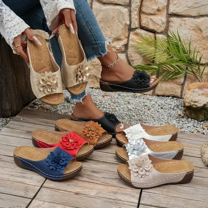 Women slippers ugg with floral design, available in various colors