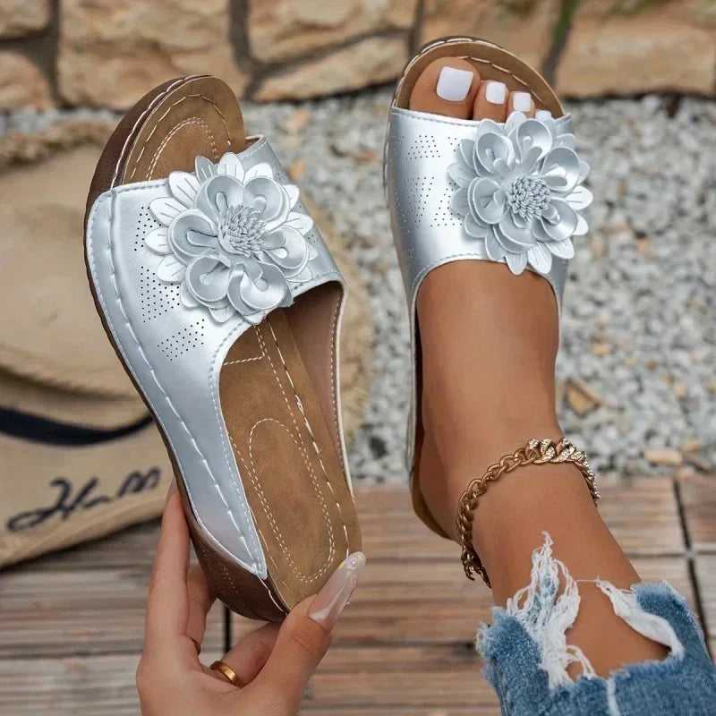 women slippers ugg in silver with floral design for casual wear