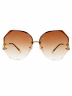 Women sunglasses in oversized brown shades, perfect for sunny days