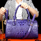 women's crocodile-pattern leather messenger shoulder bag (photo 4 of 10)