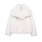 Stylish women's faux fur coat in white, perfect for winter fashion and cozy layering