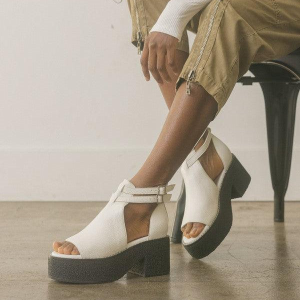 Women's Shoes - Sandals Womens Shoes Style No. Elizabeth - Platform Strapped Sandal